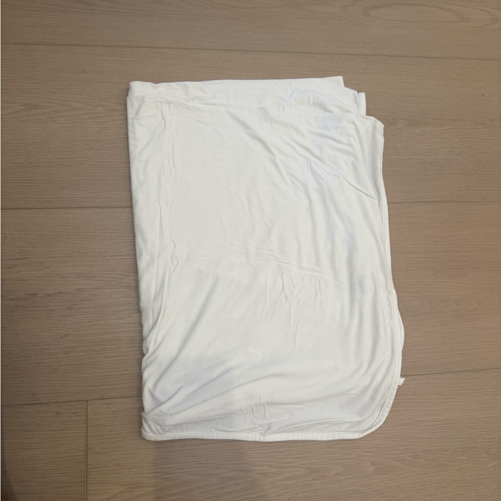 Caden Lane Soft Cream Blanket